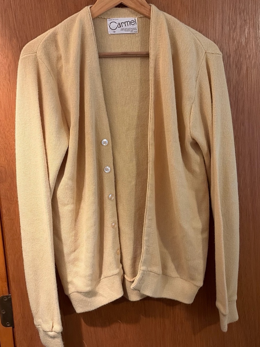 Vintage 1970s Carmel Orlon Acrylic Soft Oversized Cardigan Button V-Neck…